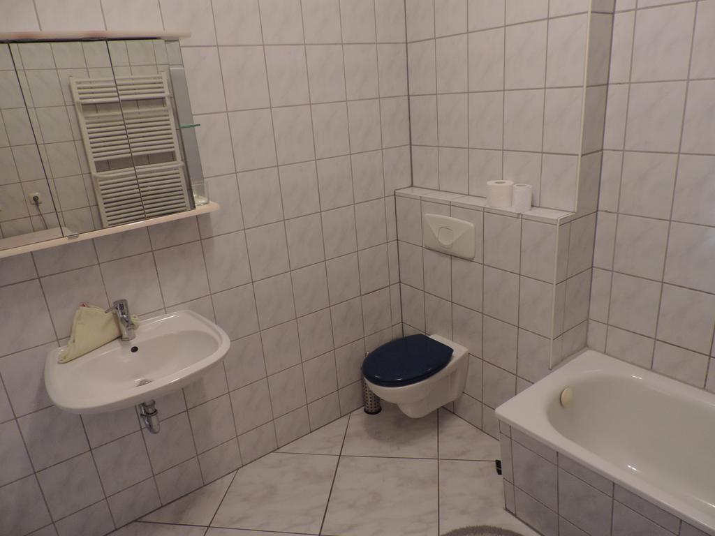 ארפורט Gaestehaus Andreasstrasse מראה חיצוני תמונה