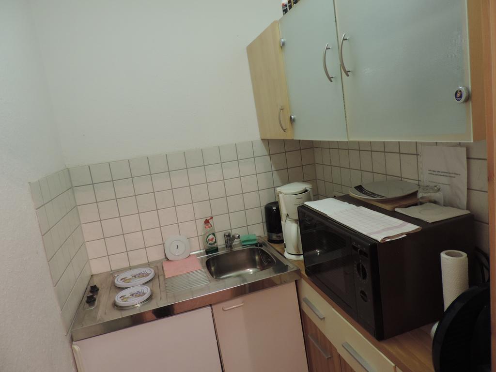 ארפורט Gaestehaus Andreasstrasse מראה חיצוני תמונה