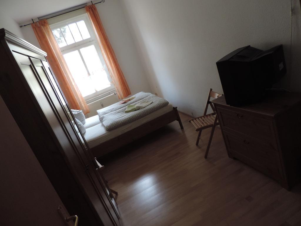 ארפורט Gaestehaus Andreasstrasse מראה חיצוני תמונה